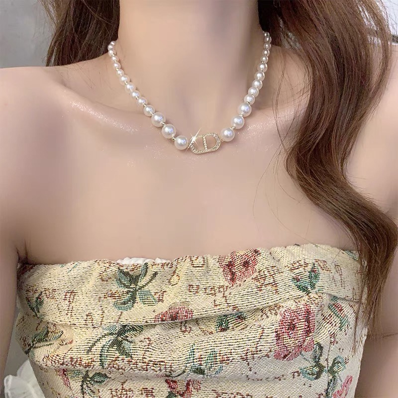 chr1st1an D10r necklaces